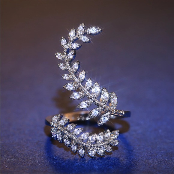 Graceful leaves resizable multi CZ Silver plated Ring - Picture 3 of 4